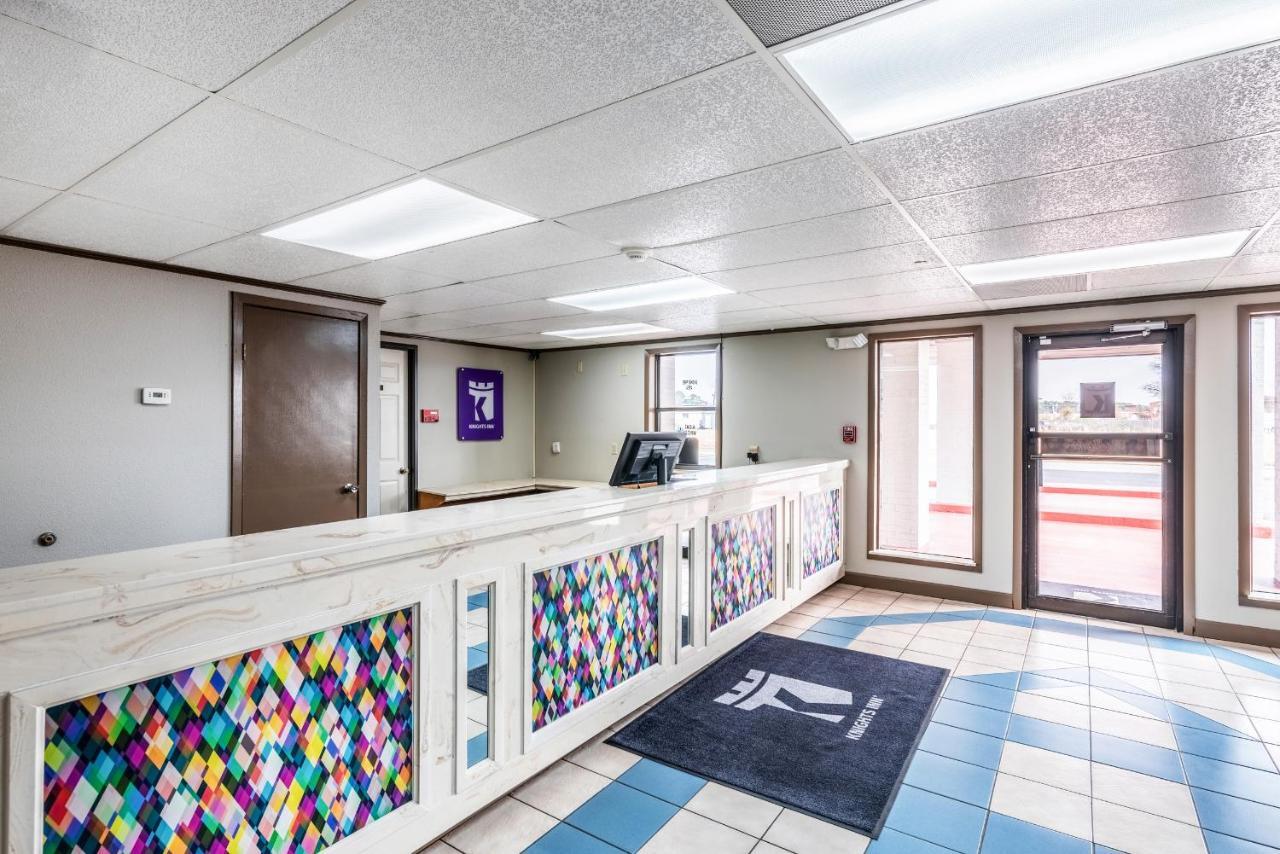 Americas Best Value Inn Серси Экстерьер фото