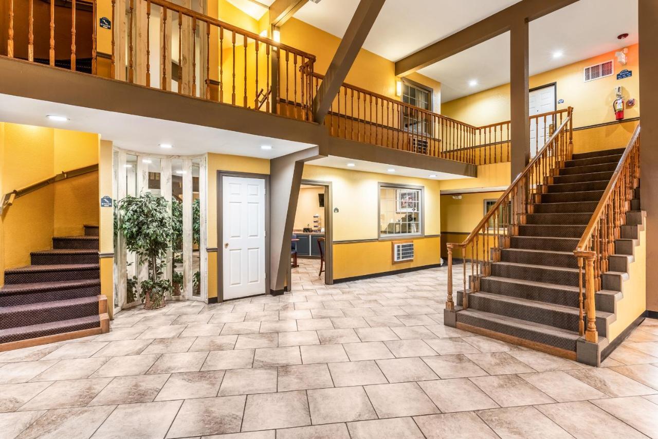 Americas Best Value Inn Серси Экстерьер фото