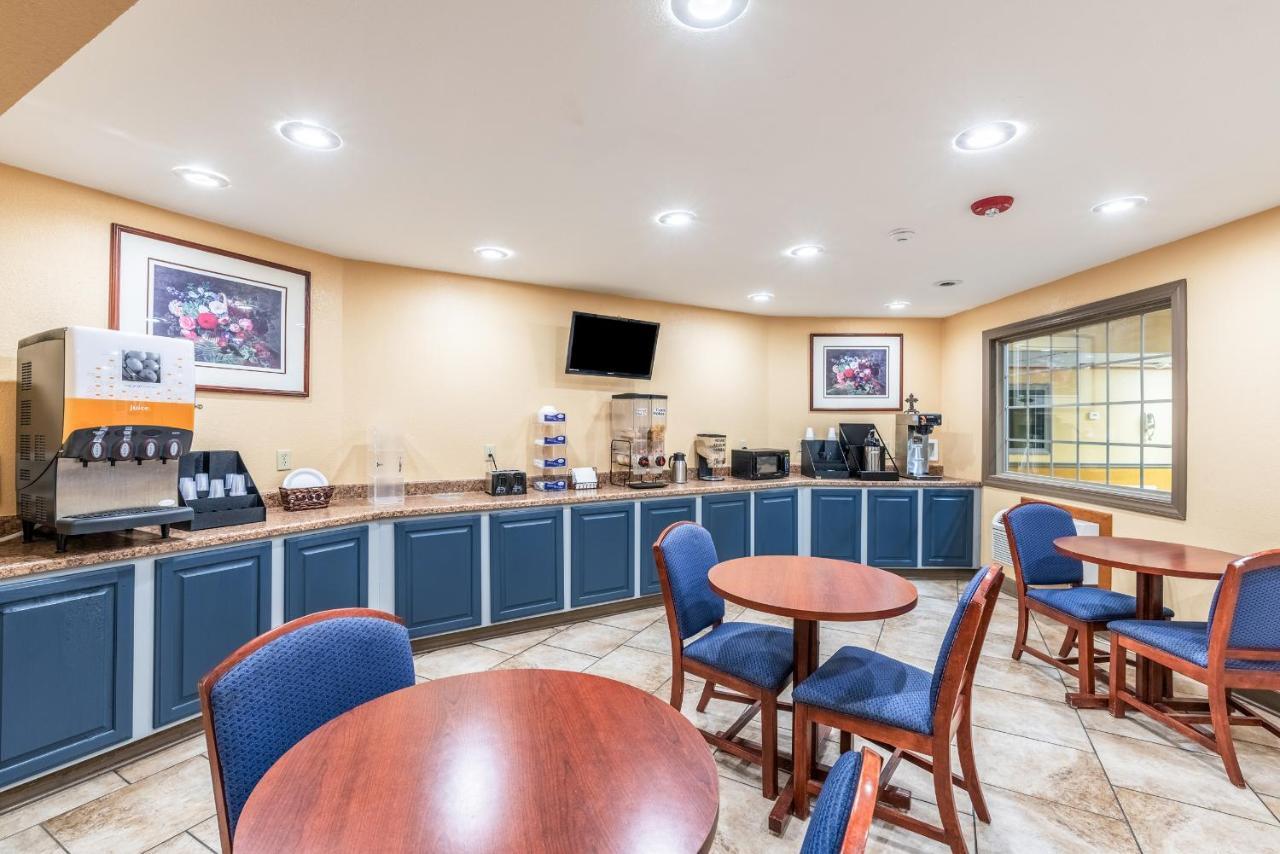 Americas Best Value Inn Серси Экстерьер фото